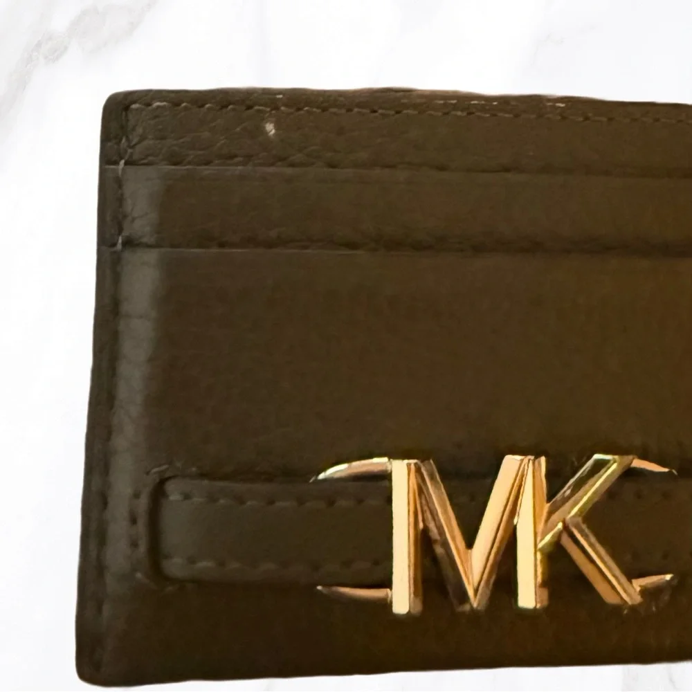 Michael Kors Olive Green‎ Reed Large Pebbled 100% Leather Card Case